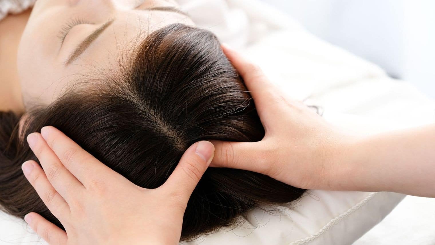 67464a9fe84b8aa6c7852d14_optimized_1520_c1520x855-0x0 Facial Services