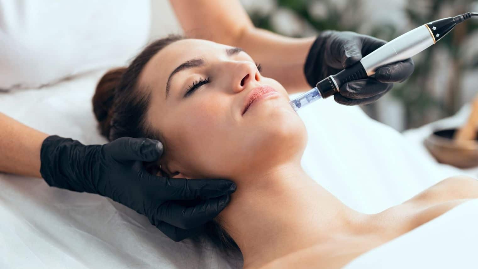 674757e0a387fbf33f55efed_optimized_1520_c1520x855-0x0 Cosmetic Services